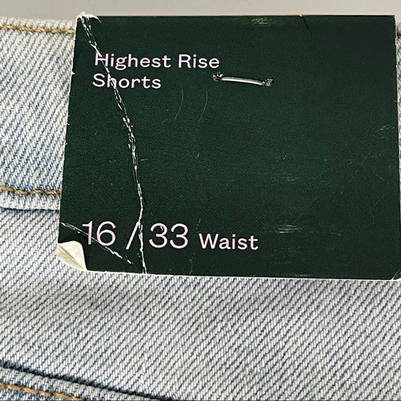 Wild fable High-Rise Utility Jean Shorts Light Wash size 16 - Picture 6 of 10